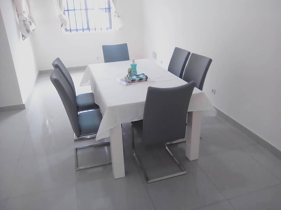 Ferienwohnung Hebertogo Casablanca Lomé Exterior foto
