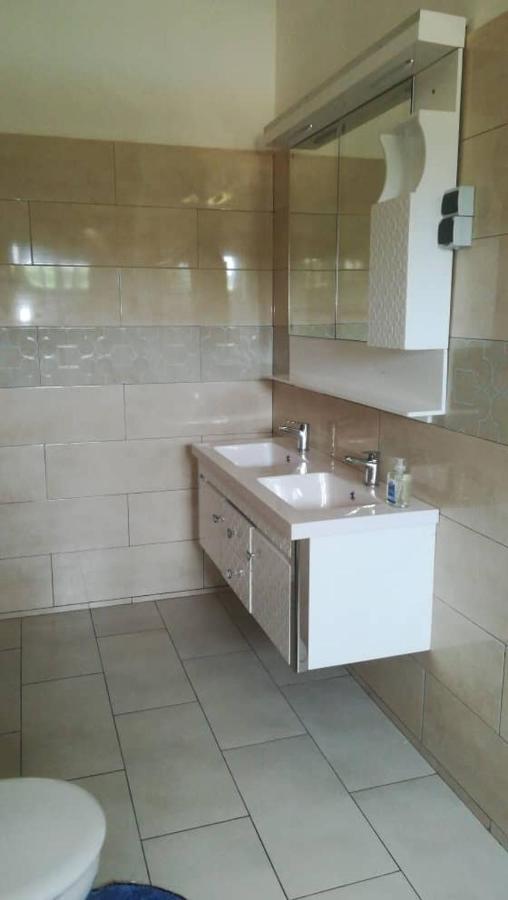 Ferienwohnung Hebertogo Casablanca Lomé Exterior foto